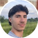 三周做出 AI 移动端设计工具，六周 $10K MRR，八个月后 Stripe 验证 $23K 主角