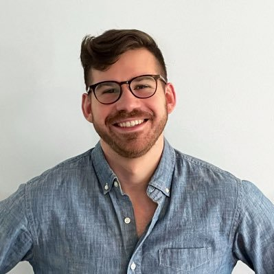 在 Stripe 上班攒了五年的副业，做到年收百万美元：他给客户做 MRR 分析，自己却不再公布收入 主角